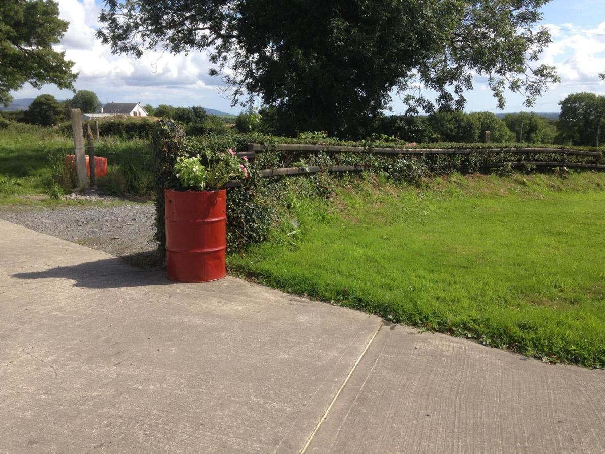 'Uncle Owenie'S Cottage' Crossmaglen ภายนอก รูปภาพ